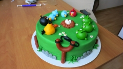 2014-06-24-angry-birds-vlašský-ořech-vanilka